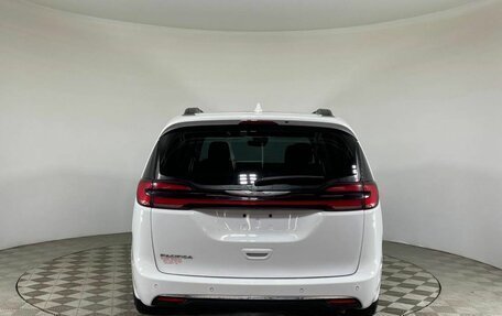 Chrysler Pacifica (RU), 2020 год, 2 457 000 рублей, 6 фотография