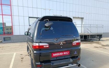 Mitsubishi Delica IV, 1998 год, 1 500 000 рублей, 3 фотография