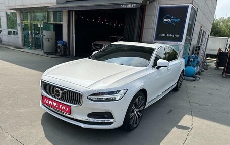 Volvo S90 II рестайлинг, 2021 год, 3 570 000 рублей, 1 фотография