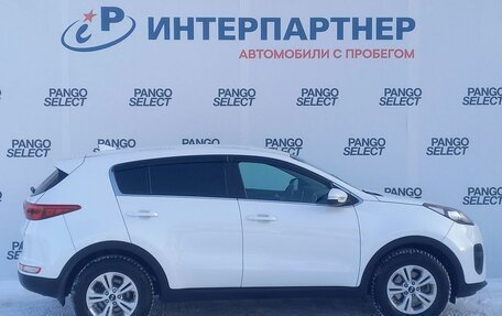 KIA Sportage IV рестайлинг, 2018 год, 2 000 000 рублей, 4 фотография