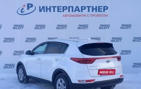 KIA Sportage IV рестайлинг, 2018 год, 2 000 000 рублей, 7 фотография