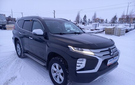 Mitsubishi Pajero Sport III рестайлинг, 2021 год, 4 000 000 рублей, 2 фотография