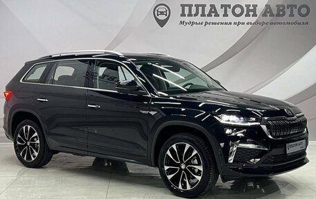 Skoda Kodiaq I, 2023 год, 4 949 000 рублей, 3 фотография