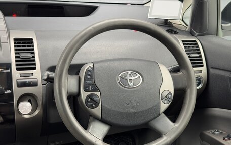 Toyota Prius, 2009 год, 949 000 рублей, 14 фотография