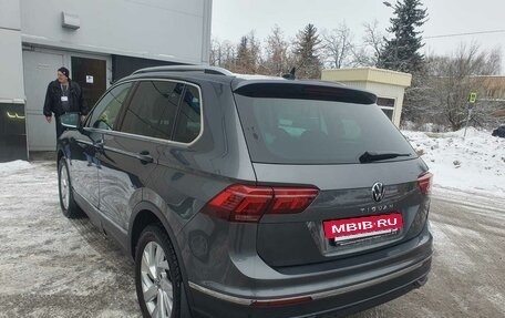 Volkswagen Tiguan II, 2020 год, 4 000 000 рублей, 4 фотография