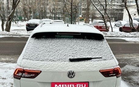 Volkswagen Tiguan II, 2018 год, 2 499 999 рублей, 6 фотография