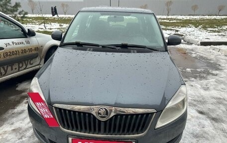 Skoda Fabia II, 2013 год, 735 000 рублей, 2 фотография