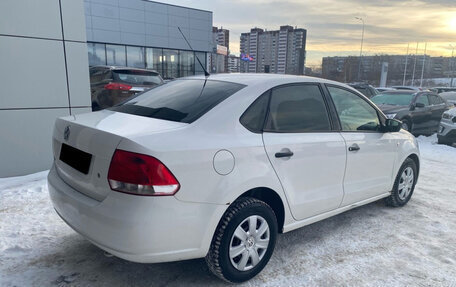 Volkswagen Polo VI (EU Market), 2011 год, 599 000 рублей, 2 фотография