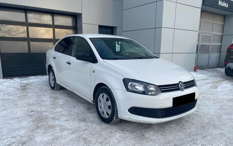 Volkswagen Polo VI (EU Market), 2011 год, 599 000 рублей, 4 фотография