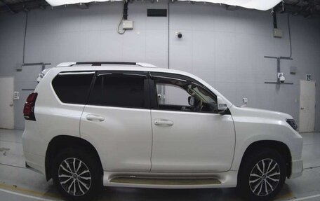 Toyota Land Cruiser Prado 150 рестайлинг 2, 2020 год, 4 150 550 рублей, 3 фотография