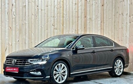 Volkswagen Passat B8 рестайлинг, 2020 год, 3 250 000 рублей, 1 фотография