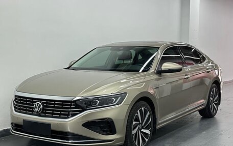 Volkswagen Passat B8 рестайлинг, 2021 год, 3 090 000 рублей, 1 фотография