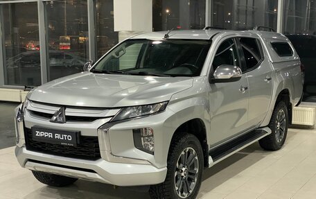 Mitsubishi L200 IV рестайлинг, 2019 год, 3 129 000 рублей, 3 фотография