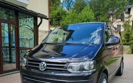 Volkswagen Multivan T5, 2011 год, 2 210 000 рублей, 9 фотография