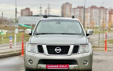 Nissan Pathfinder, 2011 год, 1 865 000 рублей, 2 фотография