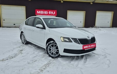 Skoda Octavia, 2018 год, 1 280 000 рублей, 3 фотография