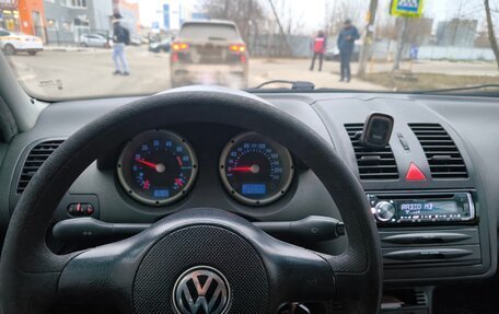 Volkswagen Polo III рестайлинг, 1999 год, 320 000 рублей, 2 фотография