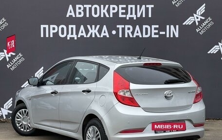 Hyundai Solaris II рестайлинг, 2015 год, 905 000 рублей, 5 фотография