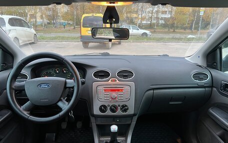 Ford Focus II рестайлинг, 2005 год, 450 000 рублей, 18 фотография