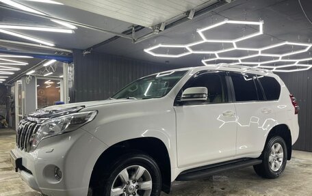 Toyota Land Cruiser Prado 150 рестайлинг 2, 2015 год, 3 750 000 рублей, 3 фотография