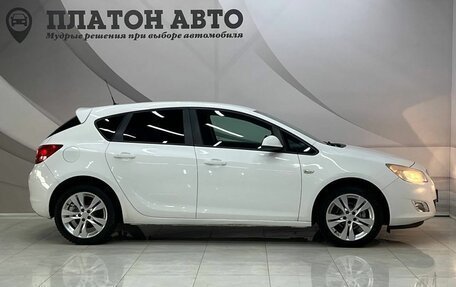 Opel Astra J, 2011 год, 770 000 рублей, 6 фотография