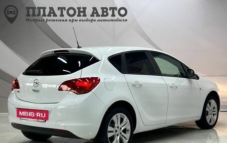 Opel Astra J, 2011 год, 770 000 рублей, 7 фотография