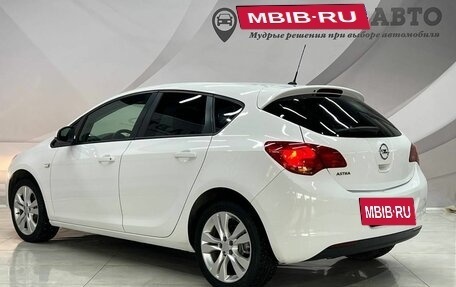 Opel Astra J, 2011 год, 770 000 рублей, 11 фотография