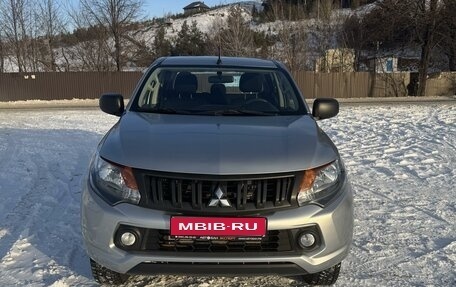 Mitsubishi L200 IV рестайлинг, 2017 год, 1 620 000 рублей, 1 фотография