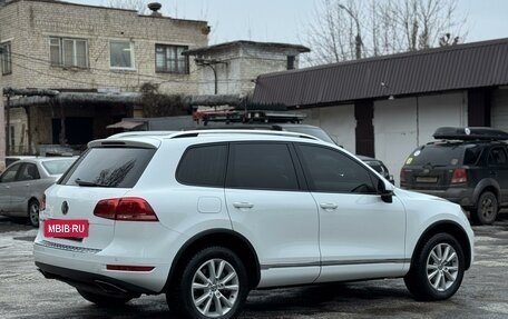 Volkswagen Touareg III, 2012 год, 2 450 000 рублей, 3 фотография