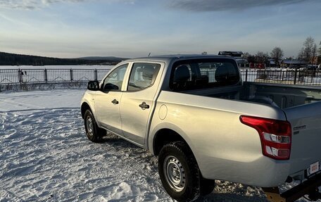 Mitsubishi L200 IV рестайлинг, 2017 год, 1 620 000 рублей, 10 фотография