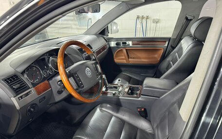 Volkswagen Touareg III, 2005 год, 1 000 000 рублей, 9 фотография