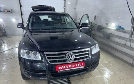 Volkswagen Touareg III, 2005 год, 1 000 000 рублей, 8 фотография