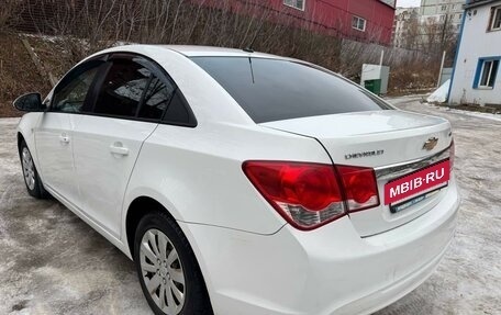 Chevrolet Cruze II, 2013 год, 650 000 рублей, 6 фотография