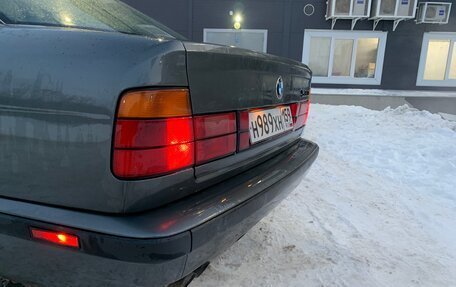 BMW 5 серия, 1989 год, 850 000 рублей, 10 фотография