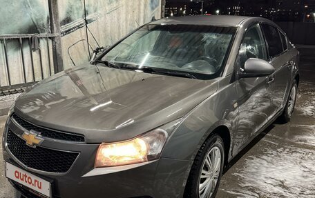 Chevrolet Cruze II, 2011 год, 500 000 рублей, 2 фотография