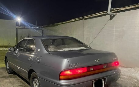 Toyota Crown, 1992 год, 400 000 рублей, 3 фотография