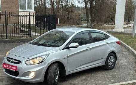 Hyundai Solaris II рестайлинг, 2011 год, 830 000 рублей, 7 фотография