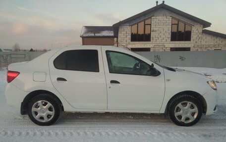 Renault Logan II, 2014 год, 670 000 рублей, 5 фотография