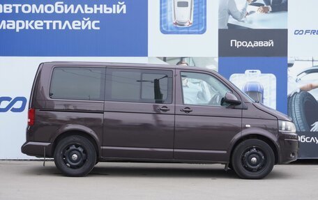 Volkswagen Multivan T5, 2010 год, 2 249 000 рублей, 5 фотография