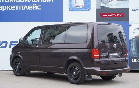 Volkswagen Multivan T5, 2010 год, 2 249 000 рублей, 2 фотография