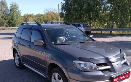 Mitsubishi Outlander III рестайлинг 3, 2005 год, 720 000 рублей, 7 фотография