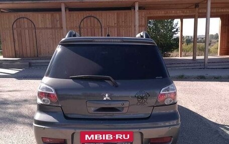 Mitsubishi Outlander III рестайлинг 3, 2005 год, 720 000 рублей, 10 фотография