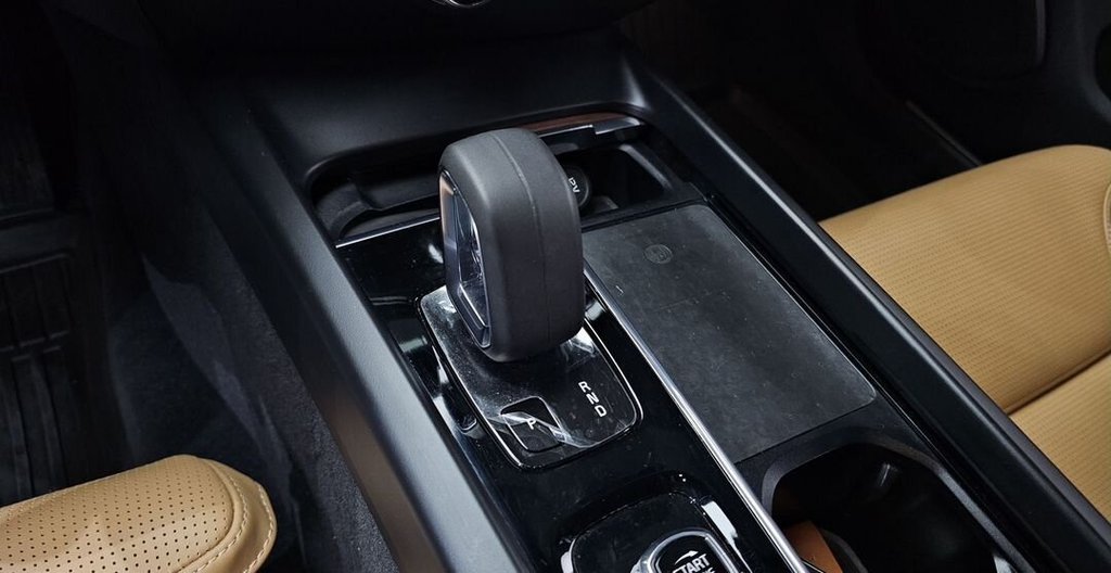 Volvo V60 Cross Country, 2022 год, 4 444 000 рублей, 14 фотография