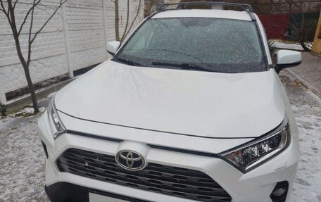 Toyota RAV4, 2020 год, 4 250 000 рублей, 1 фотография