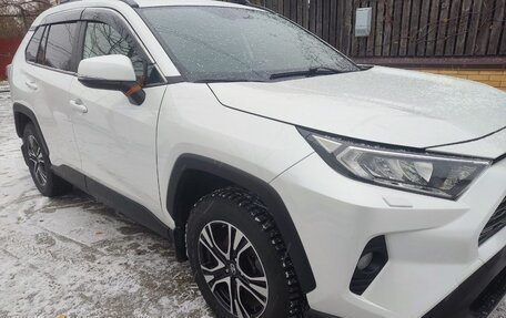 Toyota RAV4, 2020 год, 4 250 000 рублей, 5 фотография