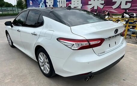 Toyota Camry, 2020 год, 2 400 000 рублей, 4 фотография