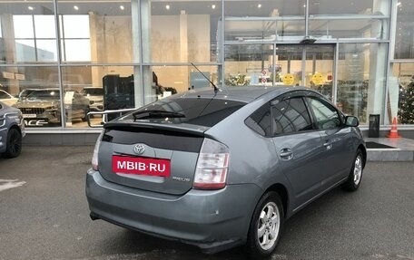 Toyota Prius, 2005 год, 590 000 рублей, 5 фотография