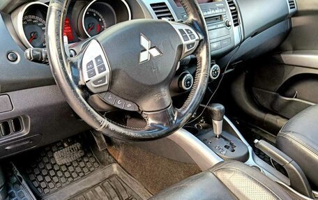 Mitsubishi Outlander III рестайлинг 3, 2008 год, 1 250 000 рублей, 7 фотография