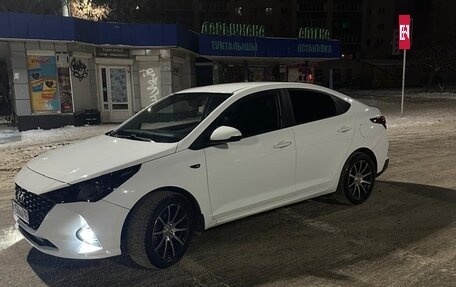 Hyundai Solaris II рестайлинг, 2020 год, 1 650 000 рублей, 1 фотография