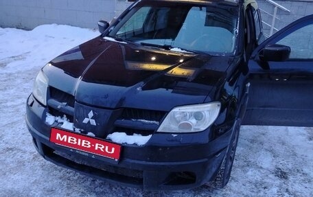 Mitsubishi Outlander III рестайлинг 3, 2005 год, 830 000 рублей, 1 фотография